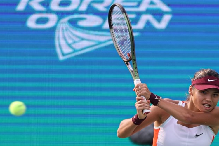 ราดูคานู อดีตแชมป์ยูเอส โอเพ่น ล่องเรือเข้าสู่รอบรองชนะเลิศ WTA Korea Open